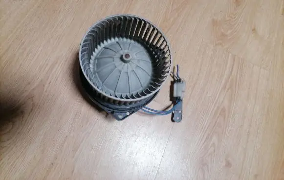 Ford Maverick Heater fan/blower 0130111153