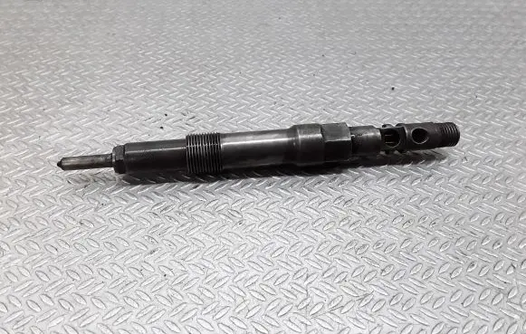 Ford Mondeo Mk III Fuel injector XR0402Z