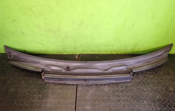 BMW X3 E83 Wiper trim 34018123401811