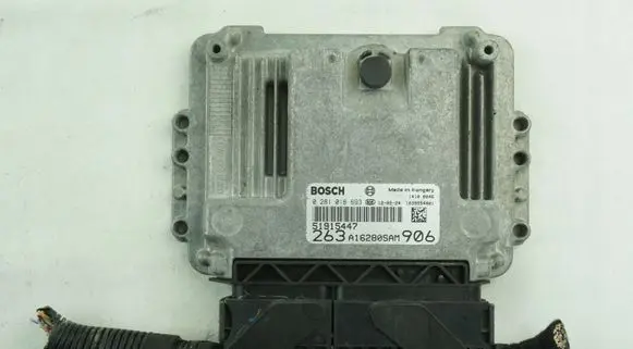 Fiat Doblo Engine control unit/module 51915447
