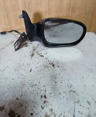 Front door electric wing mirror