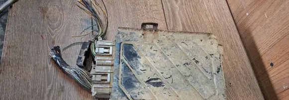 Chrysler Neon II Engine control unit/module P05269989am