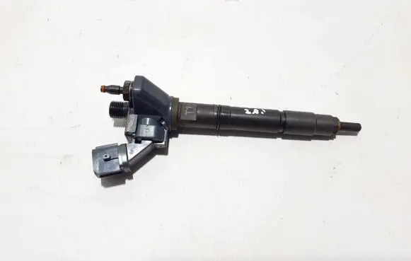 Volvo XC90 Fuel injector 31432836