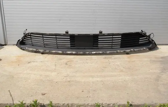 Opel Grandland X Front bumper lower grill