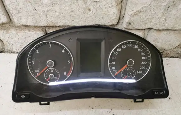 Volkswagen Golf Plus Speedometer (instrument cluster) 5M0920870B 0919014973