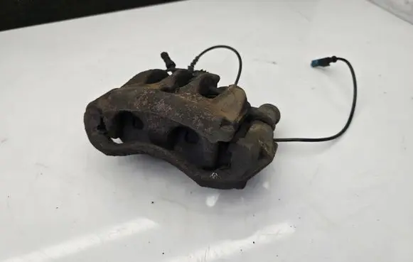 Volkswagen Crafter Front brake caliper 929001 A0525456328