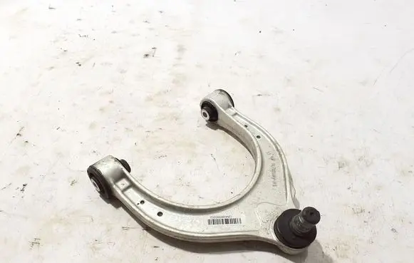 BMW 5 G30 G31 Front lower control arm/wishbone 6885802