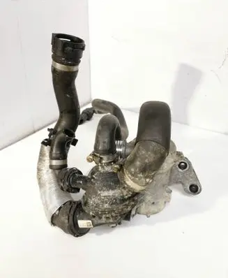 BMW 1 E81 E87 Water pump 7586928