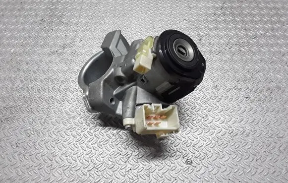 Toyota Verso Ignition lock 450200203
