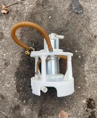 Mercedes-Benz CL C216 In-tank fuel pump A001470889 7150058
