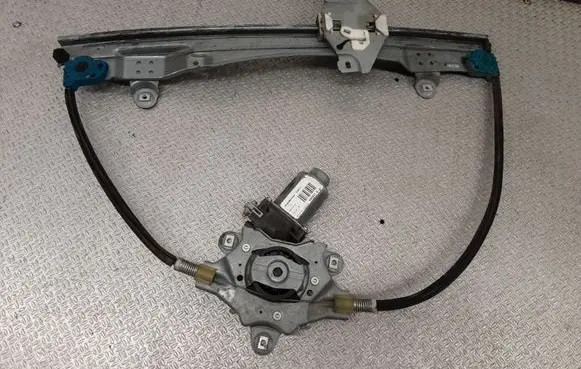 Renault Twingo II Front door window regulator with motor 400957C 19358ARM