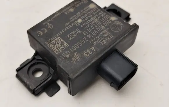 Mercedes-Benz A W177 AMG Tire pressure control unit A0009009018 053120201013 A0009014511