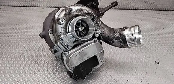 Audi A6 S6 C6 4F Turbo 059145715F 059145725E