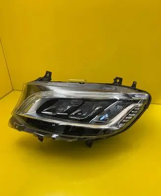 Mercedes-Benz Sprinter W907 W910 Headlight/headlamp A9109065700