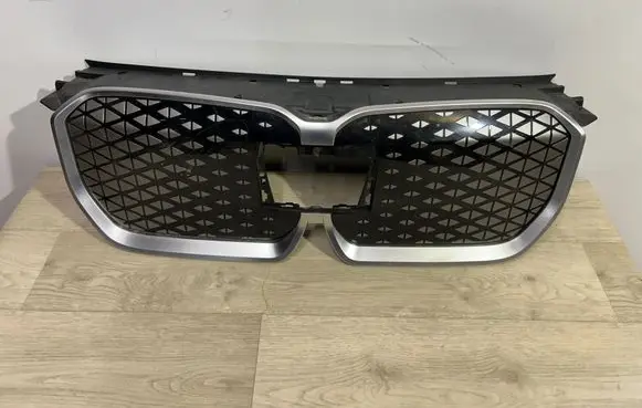 BMW X1 U11 Front bumper upper radiator grill 5113185178 5A7D6602 23092023