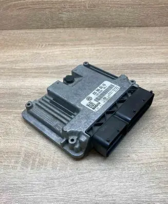 Volkswagen Touran I Engine control unit/module ECU 03G906021KB 0281013195