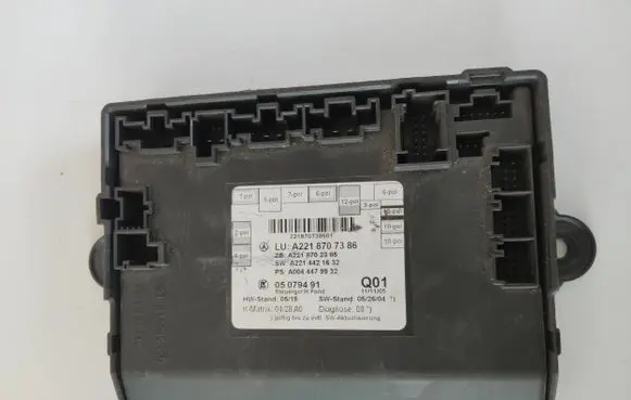 Mercedes-Benz S W221 Door control unit/module A2218707386 72098000 A2218702385