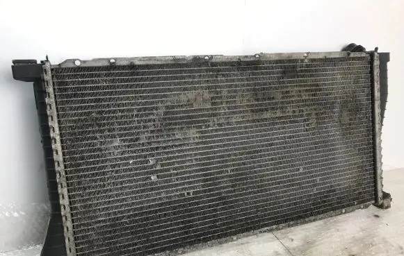 BMW 5 E39 Coolant radiator 2247344 2247345 7787907