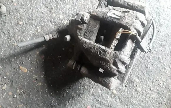 Mercedes-Benz Sprinter W906 Rear brake caliper 9064231498