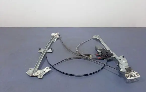 Citroen Berlingo Front door window regulator with motor 0130821762