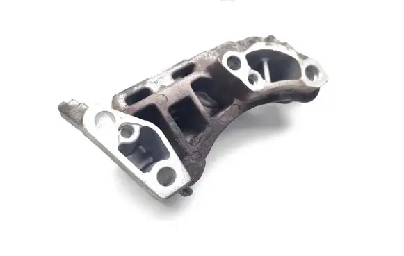 Engine mounting bracket