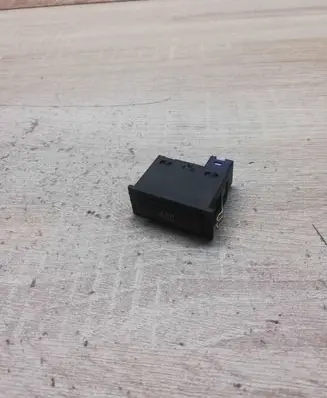 BMW 5 E39 Traction control (ASR) switch 8363694 03052310