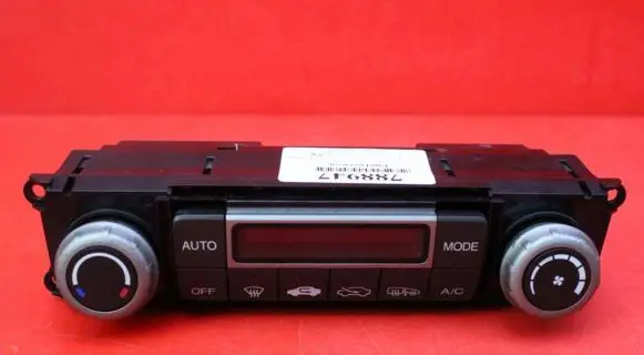 Honda Civic Climate control unit NH608L