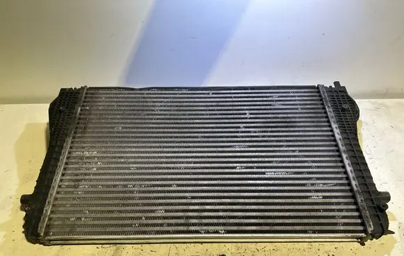 Volkswagen PASSAT B6 Intercooler radiator 3C0145805G L3398000