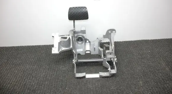 Porsche Macan (95B) Brake pedal 95B723031B