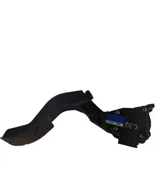 Audi A4 S4 B5 8D Accelerator throttle pedal 8D1723523N