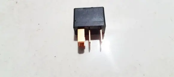 Nissan Micra Other relay ACV31012M02