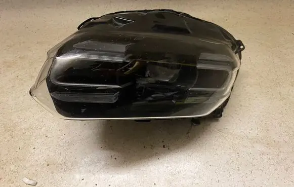 Porsche Taycan 9J1 Headlight/headlamp 9J1941031E 135700058203 1140E330004