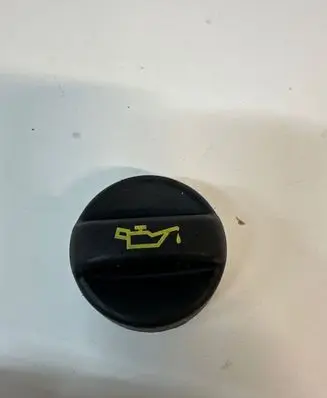 Peugeot 3008 II Oil filler cap 9674157180 9670015080