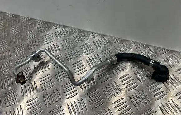 BMW 3 G20 G21 Coolant pipe/hose 8651261