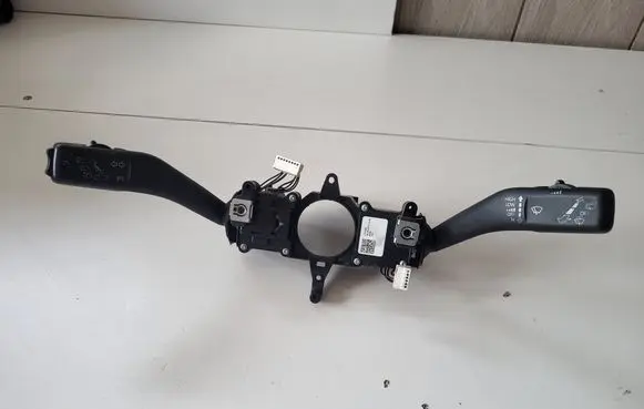 Skoda Superb B6 (3T) Indicator stalk 5K0953521BN