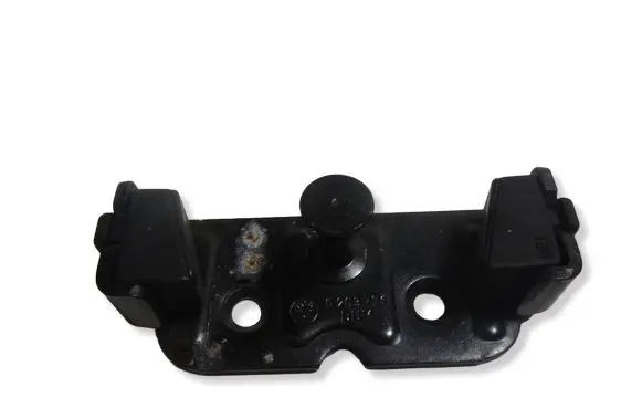 BMW 3 E46 Loading door lock loop/hook striker 8203771