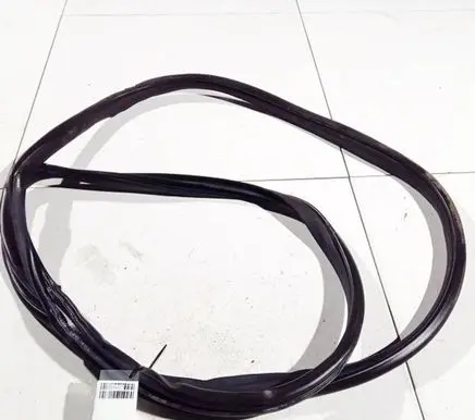 Honda CR-V Rubber seal front coupe door 