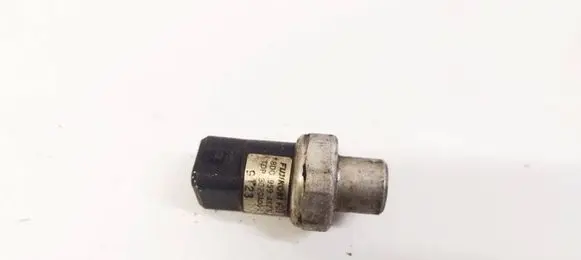 Volkswagen PASSAT B5 Air conditioning (A/C) pressure sensor 8D0959482B