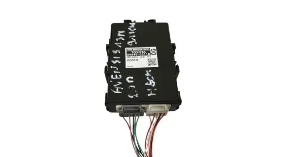 Toyota Avensis T270 Other control units/modules 8969005110 MB1028500880