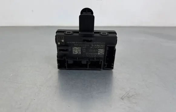 Audi A4 S4 B9 Door control unit/module 8W0959592G