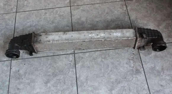 Mercedes-Benz E W211 Intercooler radiator A2115002602