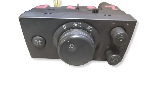 Opel Vectra C Light switch 13177065 LK04060060