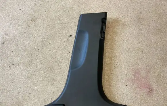 KIA EV6 (B) pillar trim (bottom) 85845CV100