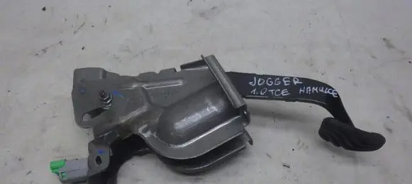 Dacia Jogger Brake pedal