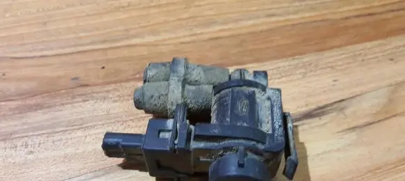 Ford Transit Turbo solenoid valve 92AB9H465AA 92AB-9H465-AA