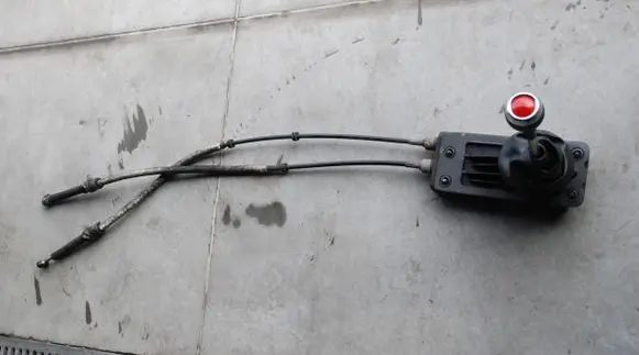 Mini Cooper Countryman R60 Gear shift cable linkage 111KM