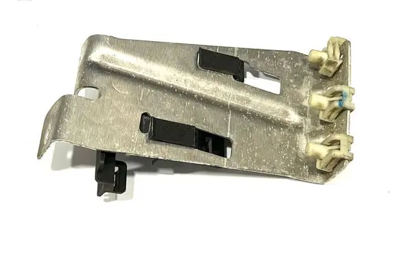 BMW X6 F16 Fuel tank mounting bracket 7158401