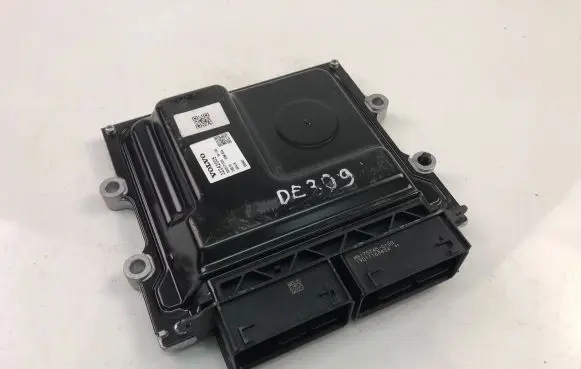 Volvo XC90 Engine control unit/module 32242005