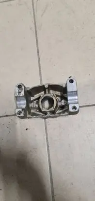 BMW 6 F12 F13 Other cylinder head part 7567866