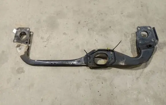 Audi A6 S6 C5 4B Engine mounting bracket 